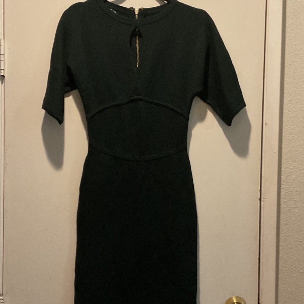 bebe Dark Green Short-Sleeve Midi Dress with Keyhole